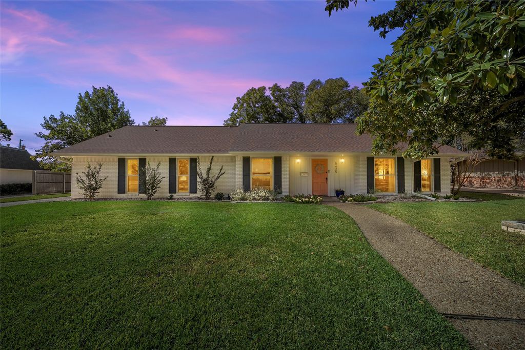 5625 Lake Jackson Street, Waco, TX 76710