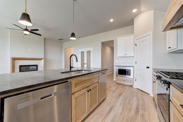 629 Honey Springs Lane, Shawnee, OK 74804