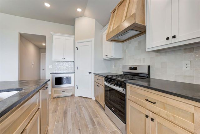 629 Honey Springs Lane, Shawnee, OK 74804