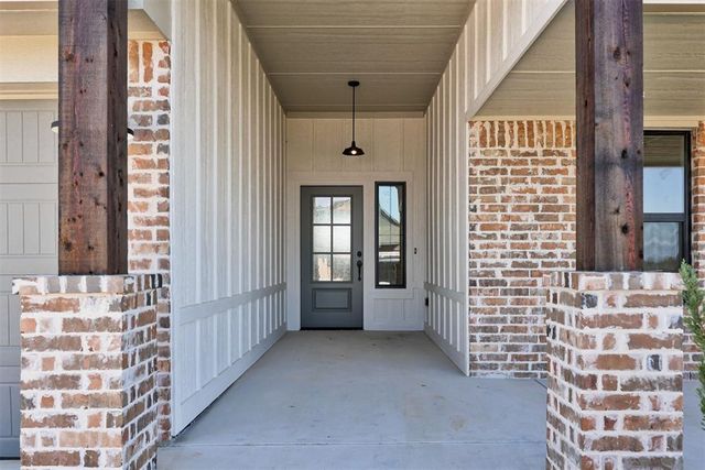 629 Honey Springs Lane, Shawnee, OK 74804