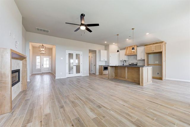 629 Honey Springs Lane, Shawnee, OK 74804