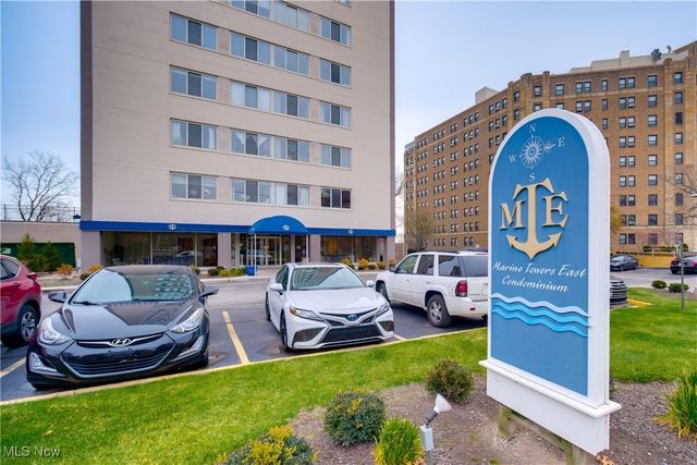 12520 Edgewater Drive 1203, Lakewood, OH 44107