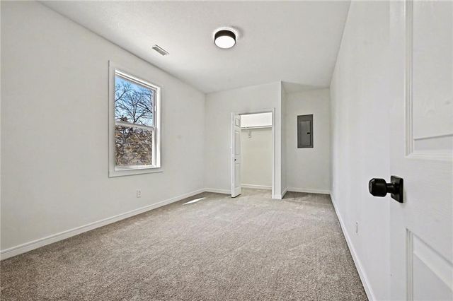 4842 Washington Avenue, Kansas City, KS 66102