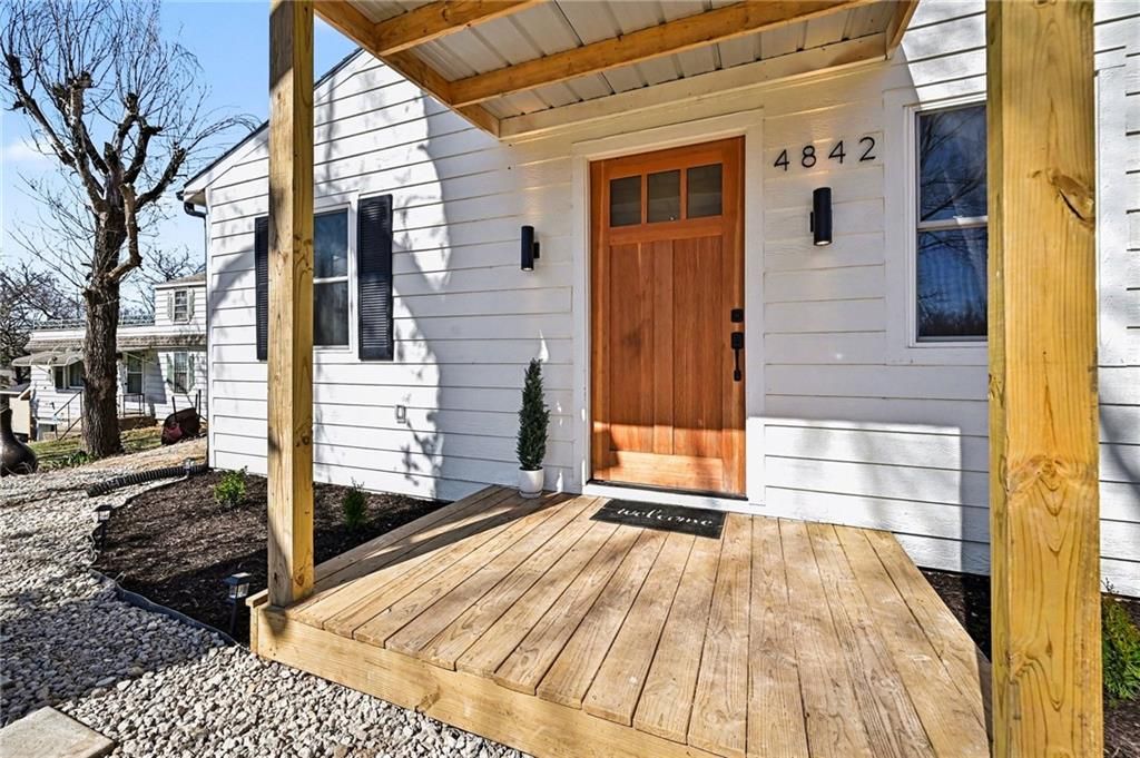 4842 Washington Avenue, Kansas City, KS 66102