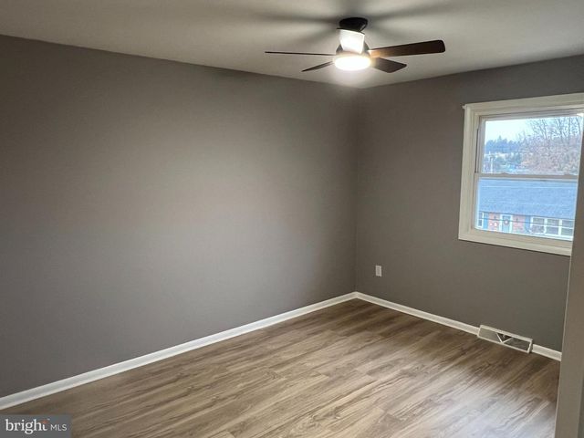 3015 MARION ST, Reading, PA 19605