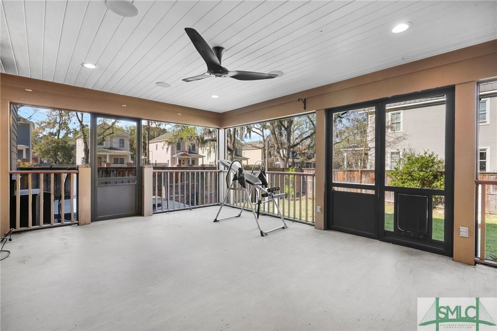 Image 7 of property listing at 836 E Park Avenue, Savannah, GA 31401