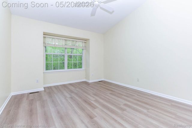 1093 Fairways Boulevard, Troy, MI 48085