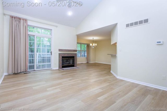 1093 Fairways Boulevard, Troy, MI 48085