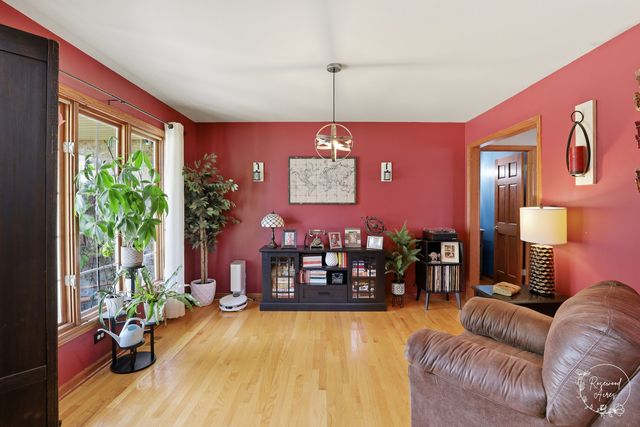 4974 W Cardinal Court, Monee, IL 60449