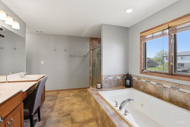4974 W Cardinal Court, Monee, IL 60449