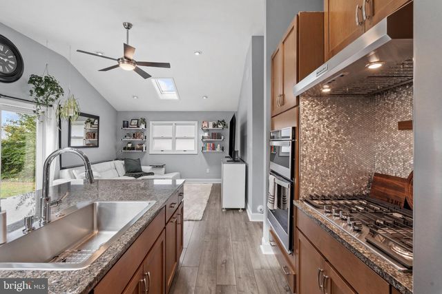 107 HUDSON AVE, West Berlin, NJ 08091