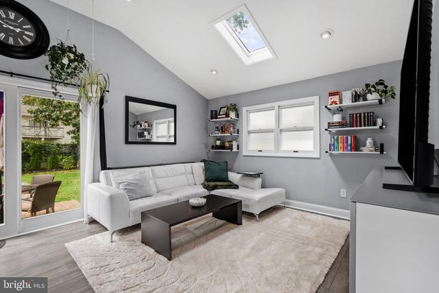 107 HUDSON AVE, West Berlin, NJ 08091