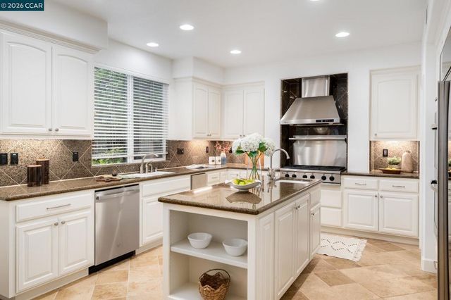 298 Sullivan Ct, Pleasanton, CA 94566