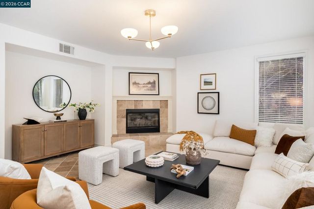 298 Sullivan Ct, Pleasanton, CA 94566
