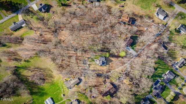 128 Shadowwood Lane, Elizabethton, TN 37643