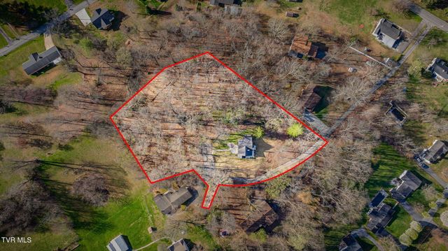 128 Shadowwood Lane, Elizabethton, TN 37643