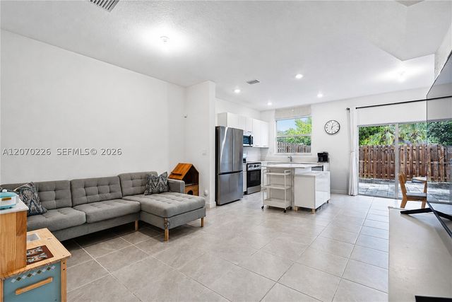 12218 NW 24th Pl, Miami, FL 33167