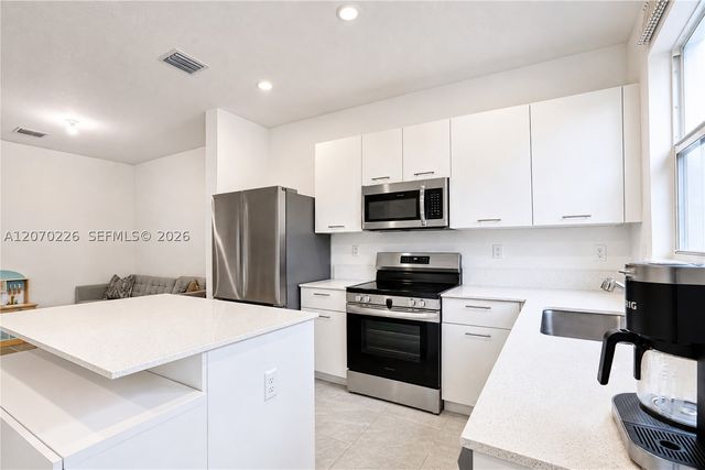 12218 NW 24th Pl, Miami, FL 33167