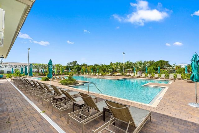 12218 NW 24th Pl, Miami, FL 33167