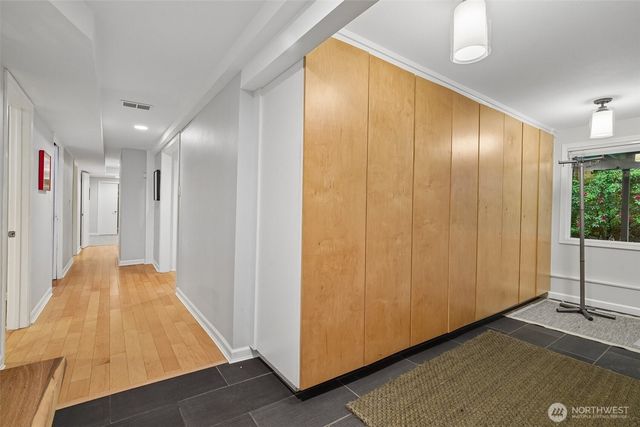 2646 109 Place NE, Bellevue, WA 98004