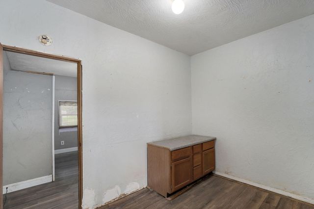 2724 N Franklin Avenue, Springfield, MO 65803