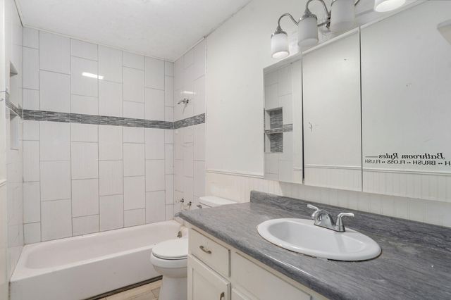2724 N Franklin Avenue, Springfield, MO 65803