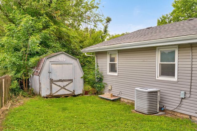 2724 N Franklin Avenue, Springfield, MO 65803