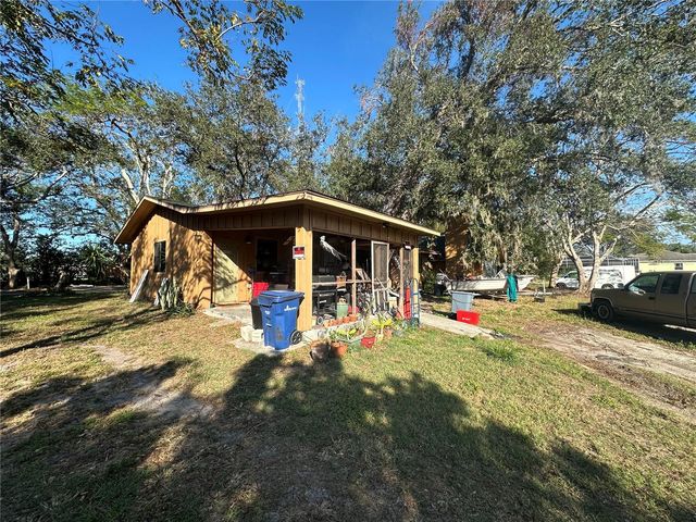 121 CHRISTIE AVENUE, Sarasota, FL 34232