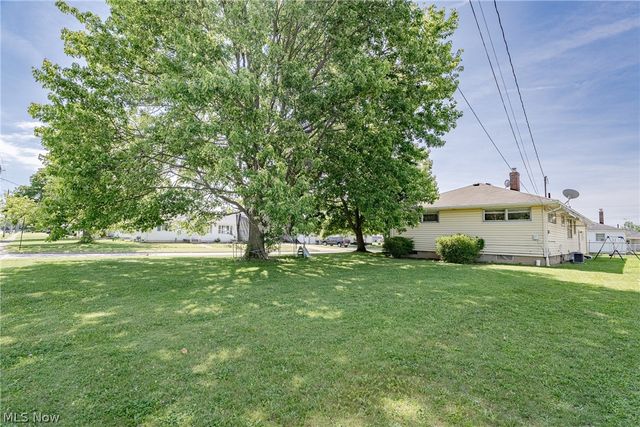 2810 Utica Avenue, Lorain, OH 44052