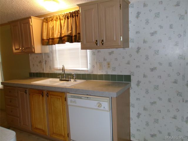 392 county road 517 Road, Valley Grande, AL 36703