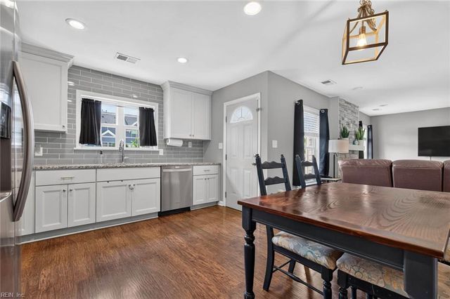 1085 Bells Mill RD, Chesapeake, VA 23322