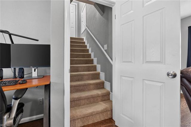 1085 Bells Mill RD, Chesapeake, VA 23322