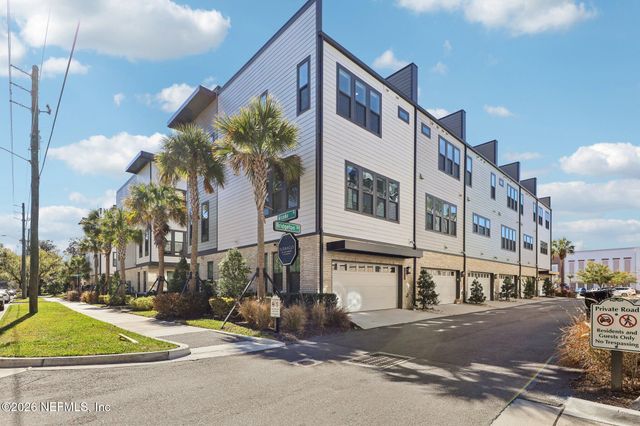 1630 BRIDGETON Drive, Jacksonville, FL 32207