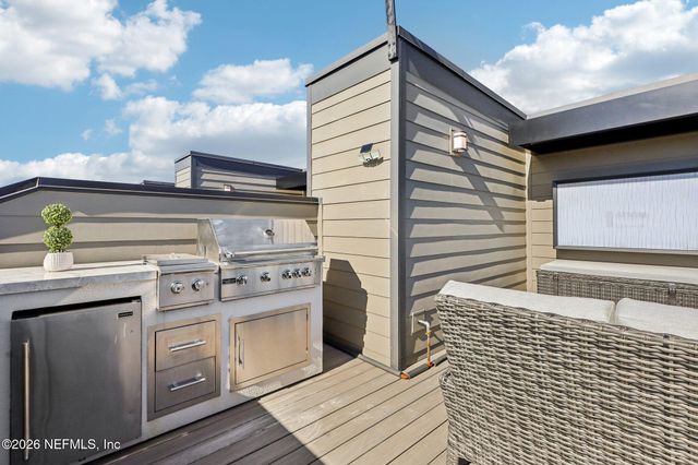 1630 BRIDGETON Drive, Jacksonville, FL 32207