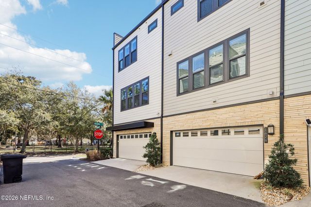 1630 BRIDGETON Drive, Jacksonville, FL 32207