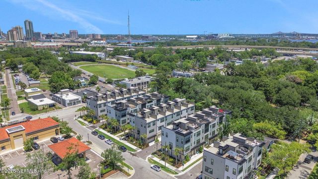 1630 BRIDGETON Drive, Jacksonville, FL 32207