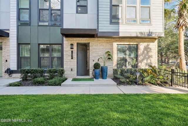 1630 BRIDGETON Drive, Jacksonville, FL 32207