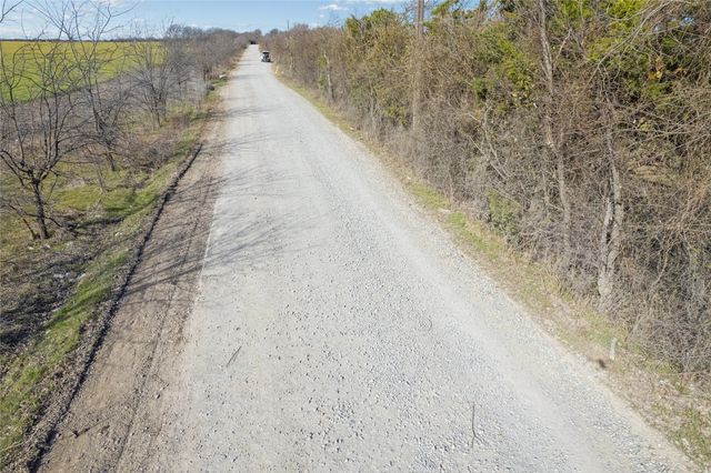 001 County Road 4525, Trenton, TX 75490