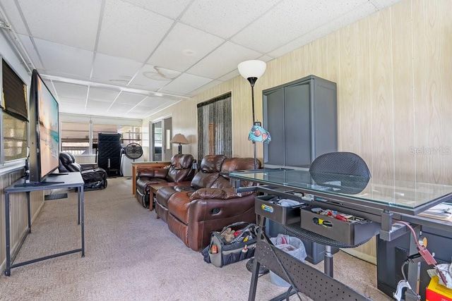 4004 LOUISBURG LANE, Orlando, FL 32808