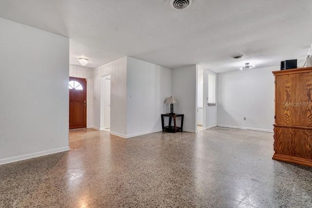 4004 LOUISBURG LANE, Orlando, FL 32808
