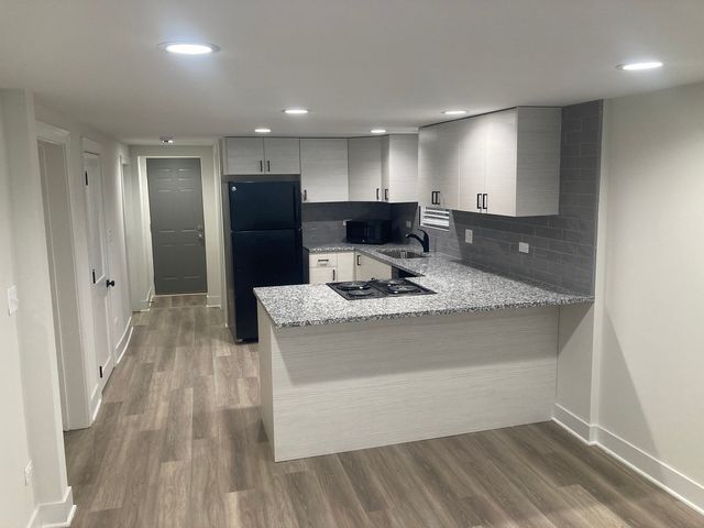 1336 W Diversey Parkway G, Chicago, IL 60614