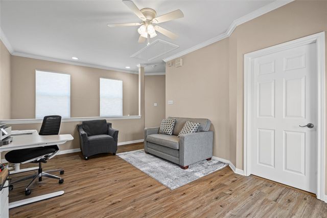 411 W St Elmo RD 24, Austin, TX 78745