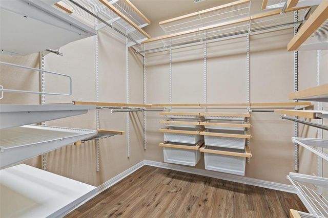 411 W St Elmo RD 24, Austin, TX 78745