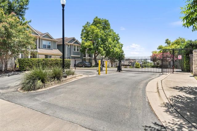 411 W St Elmo RD 24, Austin, TX 78745