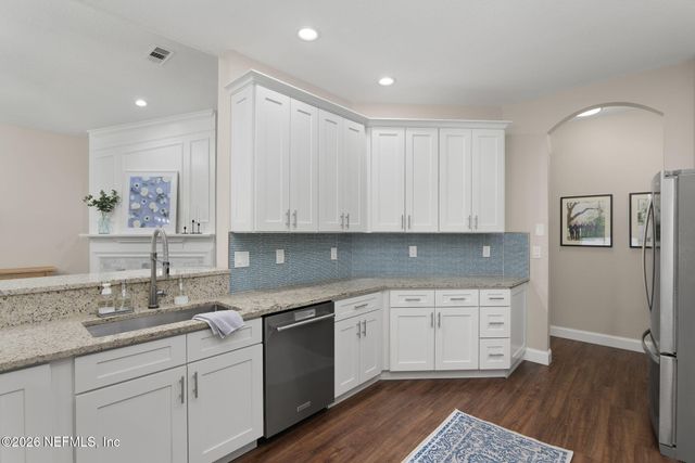 10578 CASTLEBAR GLEN Drive S, Jacksonville, FL 32256