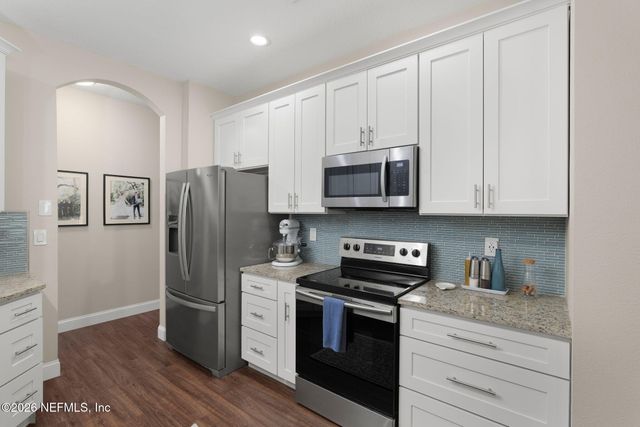 10578 CASTLEBAR GLEN Drive S, Jacksonville, FL 32256