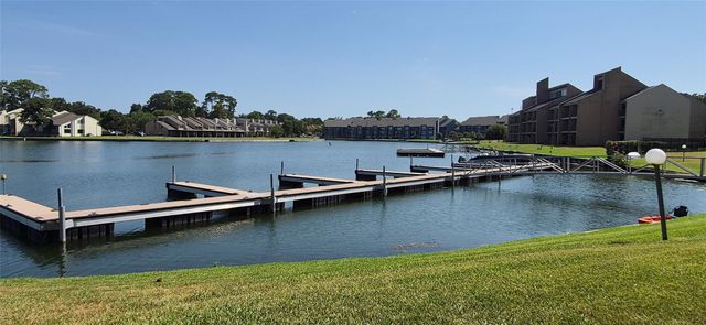 12800 Melville Drive 207 B, Montgomery, TX 77356