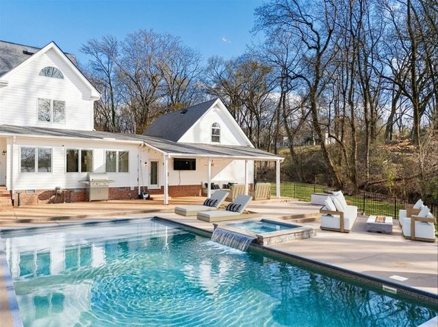 3863 Saundersville Ferry Rd, Mount Juliet, TN 37122