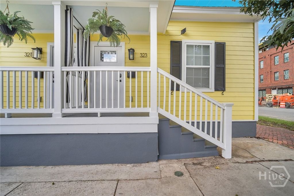 Image 1 of property listing at 321 W 31st Street 1, Savannah, GA 31401