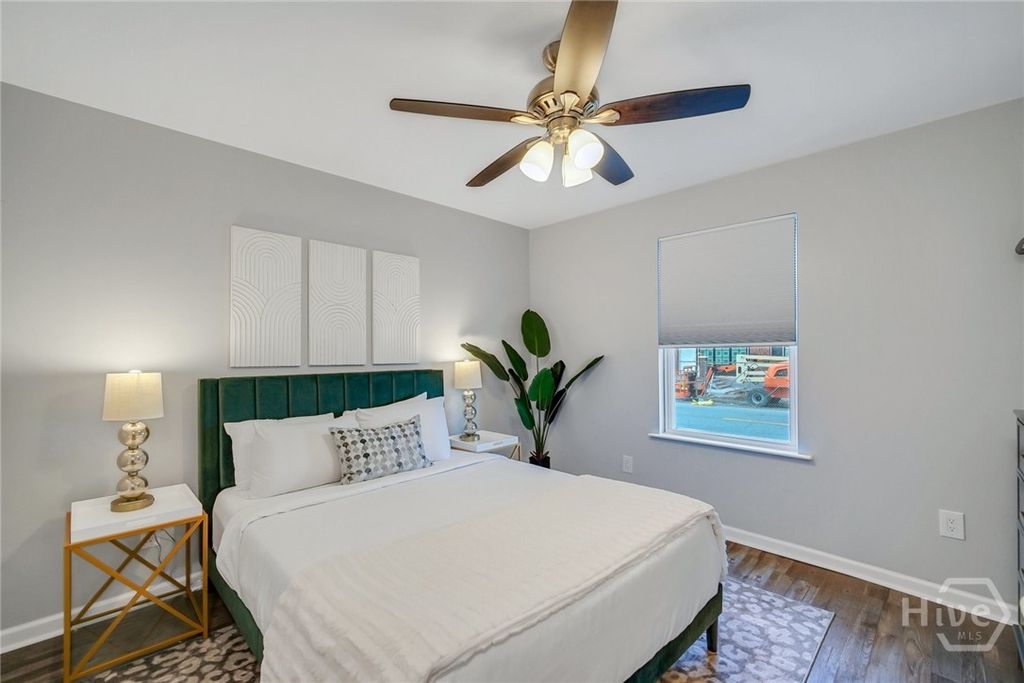 Image 11 of property listing at 321 W 31st Street 1, Savannah, GA 31401